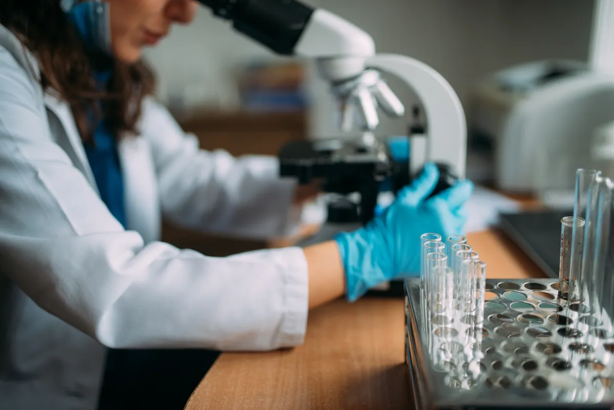 Healthcare & Diagnostic Laboratories